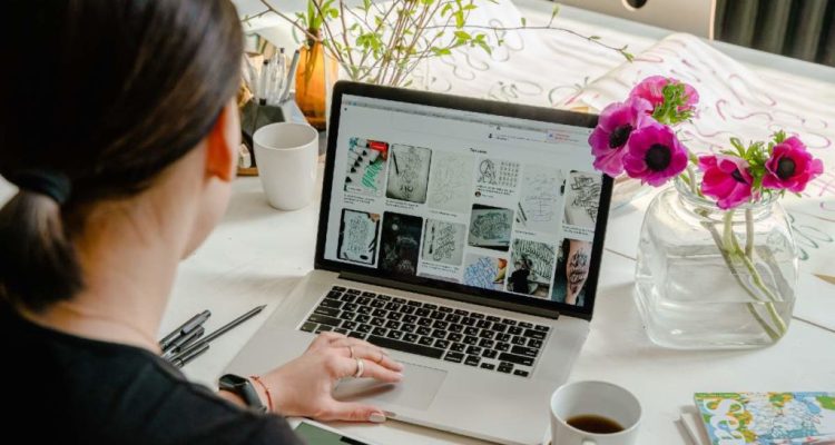 Styling Services to Boost Fashion Sales Effectively